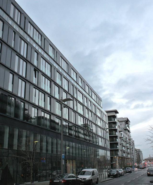 Your Base Dublin - Grand Canal Square Zewnętrze zdjęcie